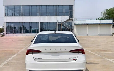 Skoda Octavia IV, 2022 год, 1 676 000 рублей, 5 фотография