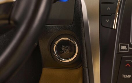 Toyota Camry, 2017 год, 1 989 000 рублей, 13 фотография