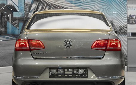 Volkswagen Passat B7, 2013 год, 999 000 рублей, 4 фотография