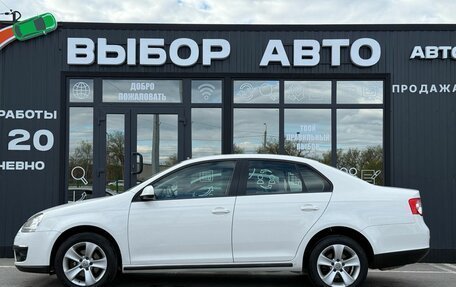 Volkswagen Jetta VI, 2010 год, 799 000 рублей, 4 фотография