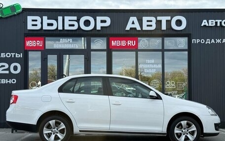 Volkswagen Jetta VI, 2010 год, 799 000 рублей, 3 фотография