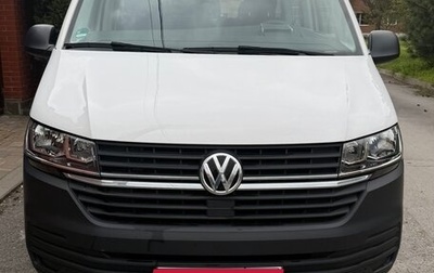 Volkswagen Caravelle T6 рестайлинг, 2021 год, 3 990 000 рублей, 1 фотография