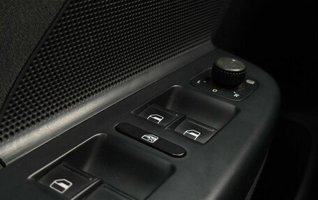 Volkswagen Jetta VI, 2010 год, 799 000 рублей, 23 фотография