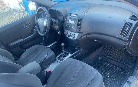 Hyundai Elantra IV, 2010 год, 750 000 рублей, 3 фотография