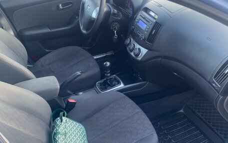 Hyundai Elantra IV, 2010 год, 750 000 рублей, 10 фотография