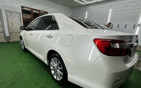 Toyota Camry, 2014 год, 2 100 000 рублей, 4 фотография