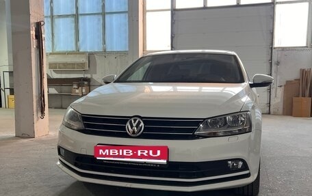 Volkswagen Jetta VI, 2016 год, 1 250 000 рублей, 2 фотография
