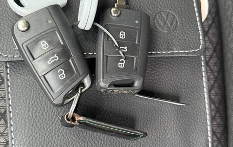 Volkswagen Caravelle T6 рестайлинг, 2021 год, 3 990 000 рублей, 10 фотография