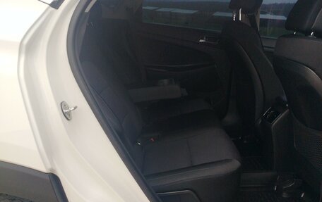 Hyundai Tucson III, 2017 год, 1 820 000 рублей, 2 фотография