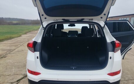 Hyundai Tucson III, 2017 год, 1 820 000 рублей, 4 фотография