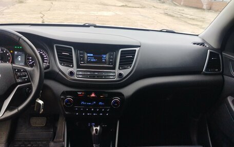 Hyundai Tucson III, 2017 год, 1 820 000 рублей, 29 фотография