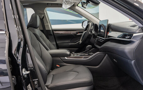 Toyota Highlander, 2026 год, 5 550 000 рублей, 21 фотография
