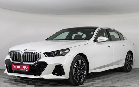 BMW 5 серия, 2025 год, 10 390 000 рублей, 1 фотография