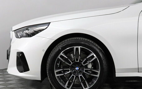 BMW 5 серия, 2025 год, 10 390 000 рублей, 7 фотография