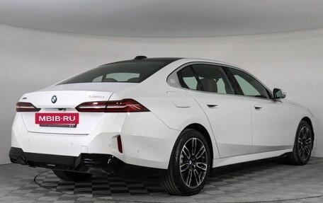 BMW 5 серия, 2025 год, 10 390 000 рублей, 4 фотография