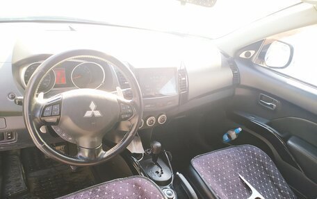 Mitsubishi Outlander III рестайлинг 3, 2008 год, 1 100 000 рублей, 16 фотография