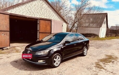 Volkswagen Polo VI (EU Market), 2015 год, 980 000 рублей, 2 фотография