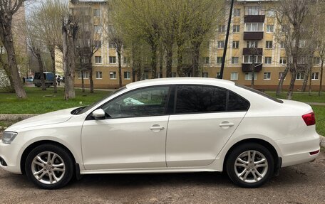 Volkswagen Jetta VI, 2013 год, 770 000 рублей, 2 фотография