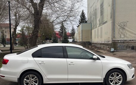 Volkswagen Jetta VI, 2013 год, 770 000 рублей, 4 фотография