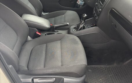 Volkswagen Jetta VI, 2013 год, 770 000 рублей, 9 фотография