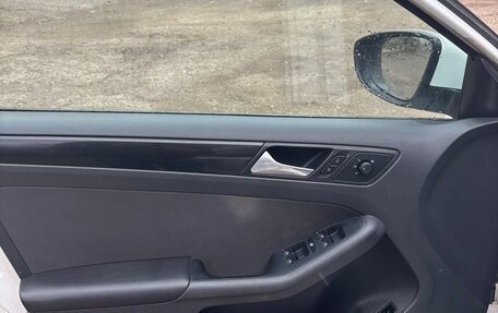 Volkswagen Jetta VI, 2013 год, 770 000 рублей, 12 фотография