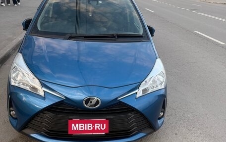 Toyota Vitz, 2018 год, 980 000 рублей, 3 фотография