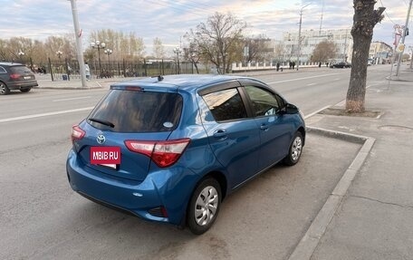 Toyota Vitz, 2018 год, 980 000 рублей, 2 фотография