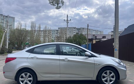 Hyundai Solaris II рестайлинг, 2012 год, 770 000 рублей, 5 фотография
