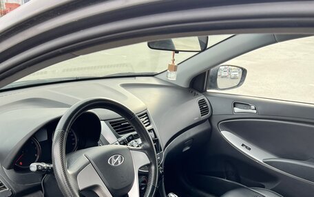 Hyundai Solaris II рестайлинг, 2014 год, 1 125 000 рублей, 6 фотография