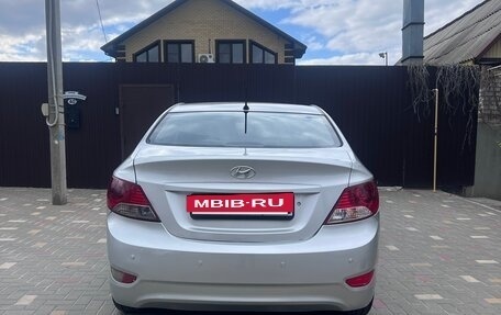 Hyundai Solaris II рестайлинг, 2012 год, 770 000 рублей, 8 фотография