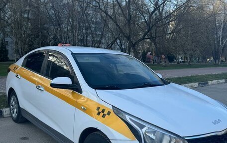 KIA Rio IV, 2021 год, 1 050 000 рублей, 3 фотография