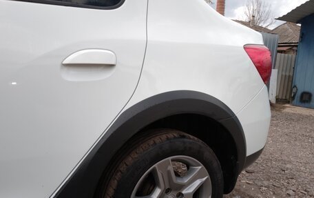 Renault Logan II, 2022 год, 1 300 000 рублей, 3 фотография