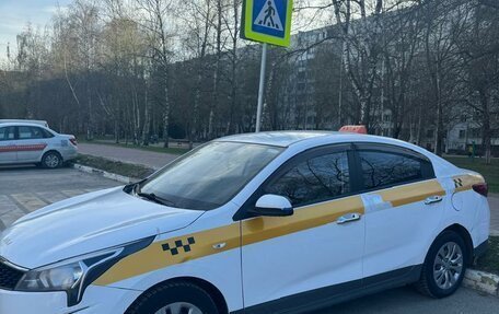 KIA Rio IV, 2021 год, 1 050 000 рублей, 2 фотография