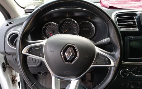 Renault Logan II, 2022 год, 1 300 000 рублей, 6 фотография