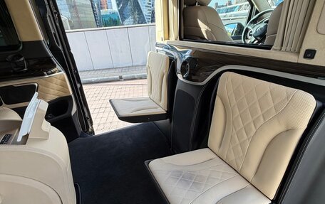 Mercedes-Benz V-Класс, 2017 год, 4 200 000 рублей, 5 фотография