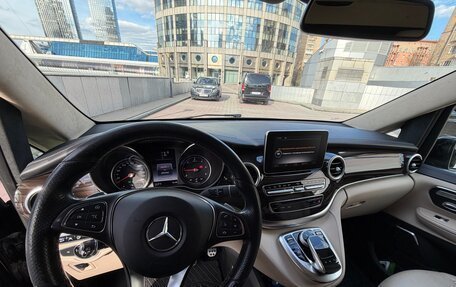 Mercedes-Benz V-Класс, 2017 год, 4 200 000 рублей, 13 фотография