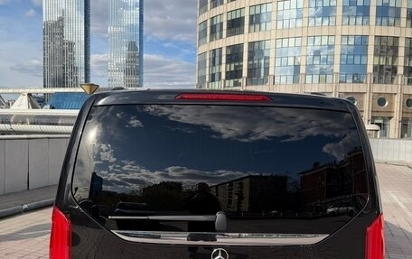 Mercedes-Benz V-Класс, 2017 год, 4 200 000 рублей, 9 фотография