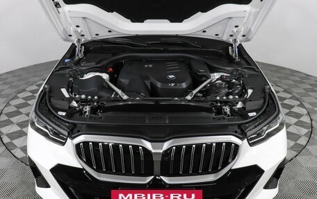 BMW 5 серия, 2025 год, 10 390 000 рублей, 9 фотография