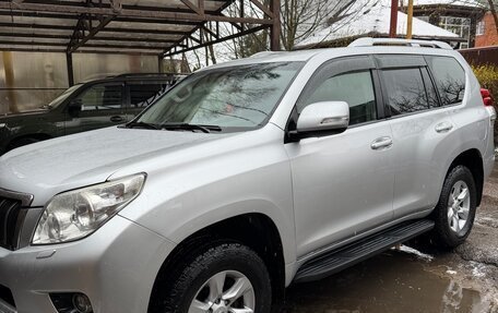Toyota Land Cruiser Prado 150 рестайлинг 2, 2011 год, 2 290 000 рублей, 1 фотография