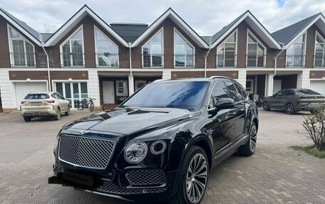 Bentley Bentayga I, 2016 год, 7 250 000 рублей, 1 фотография