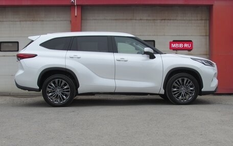 Toyota Highlander, 2026 год, 5 240 000 рублей, 2 фотография