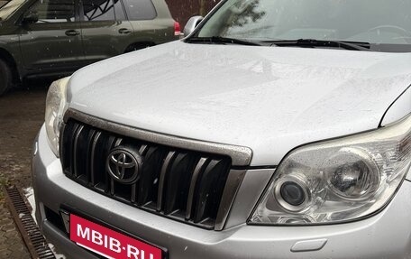 Toyota Land Cruiser Prado 150 рестайлинг 2, 2011 год, 2 290 000 рублей, 5 фотография