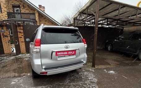 Toyota Land Cruiser Prado 150 рестайлинг 2, 2011 год, 2 290 000 рублей, 4 фотография