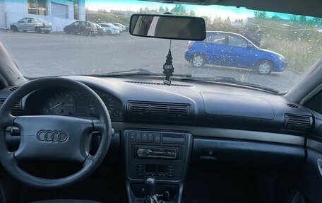 Audi A4, 1996 год, 95 000 рублей, 10 фотография