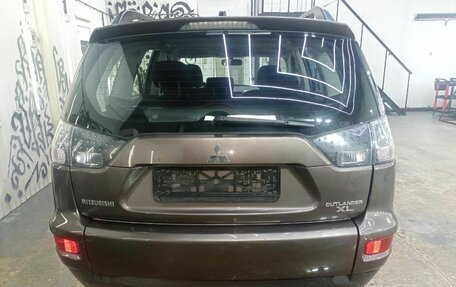 Mitsubishi Outlander III рестайлинг 3, 2010 год, 1 150 000 рублей, 4 фотография