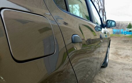 Renault Logan II, 2018 год, 650 000 рублей, 7 фотография