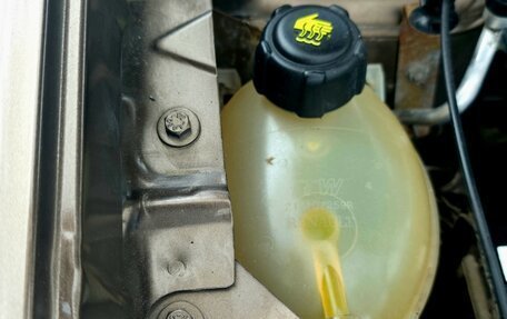 Renault Logan II, 2018 год, 650 000 рублей, 17 фотография