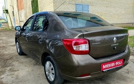 Renault Logan II, 2018 год, 650 000 рублей, 5 фотография