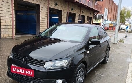 Volkswagen Polo VI (EU Market), 2013 год, 599 000 рублей, 2 фотография