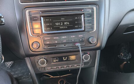 Volkswagen Polo VI (EU Market), 2013 год, 599 000 рублей, 16 фотография